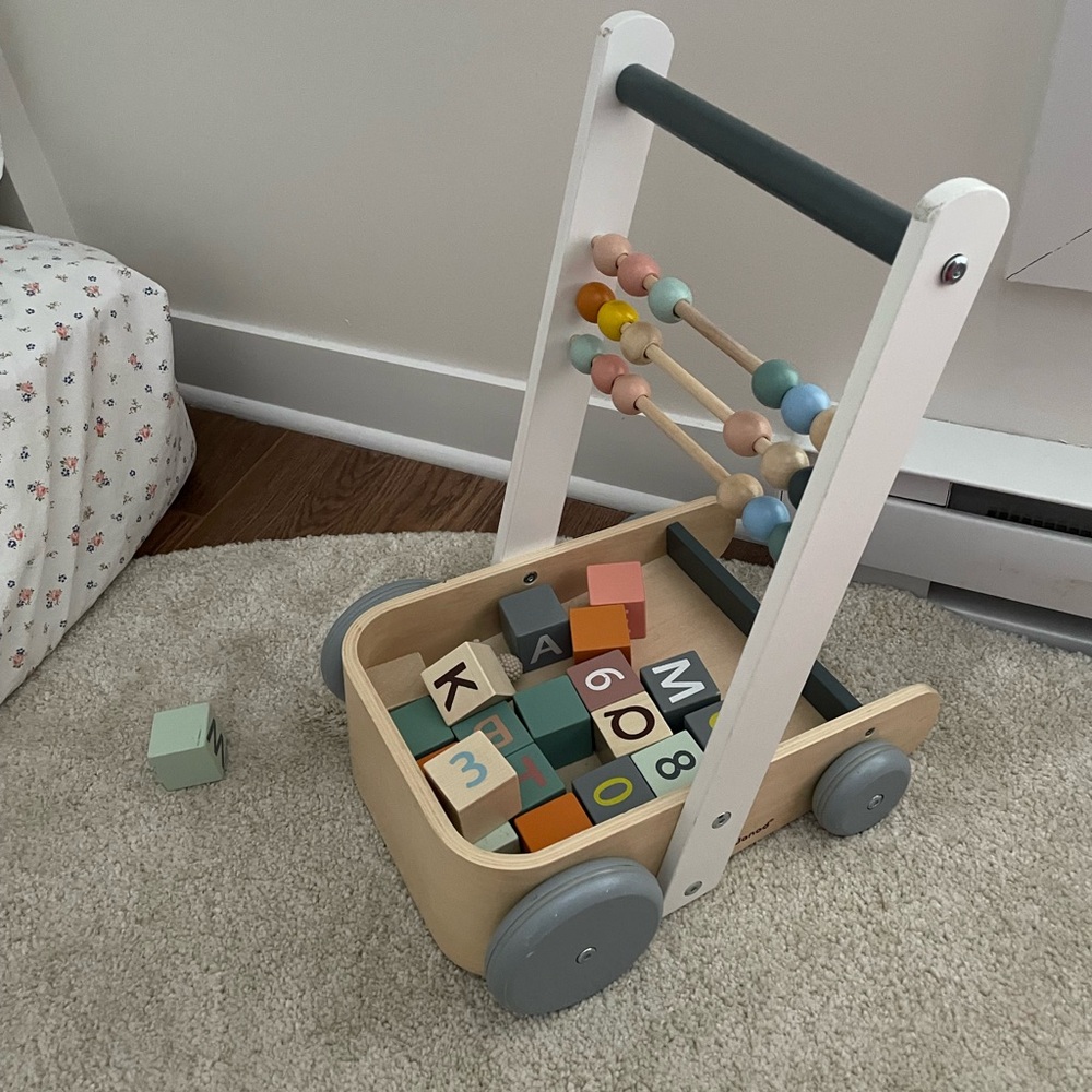JANOD Sweet Cocoon Cart with ABC blocks